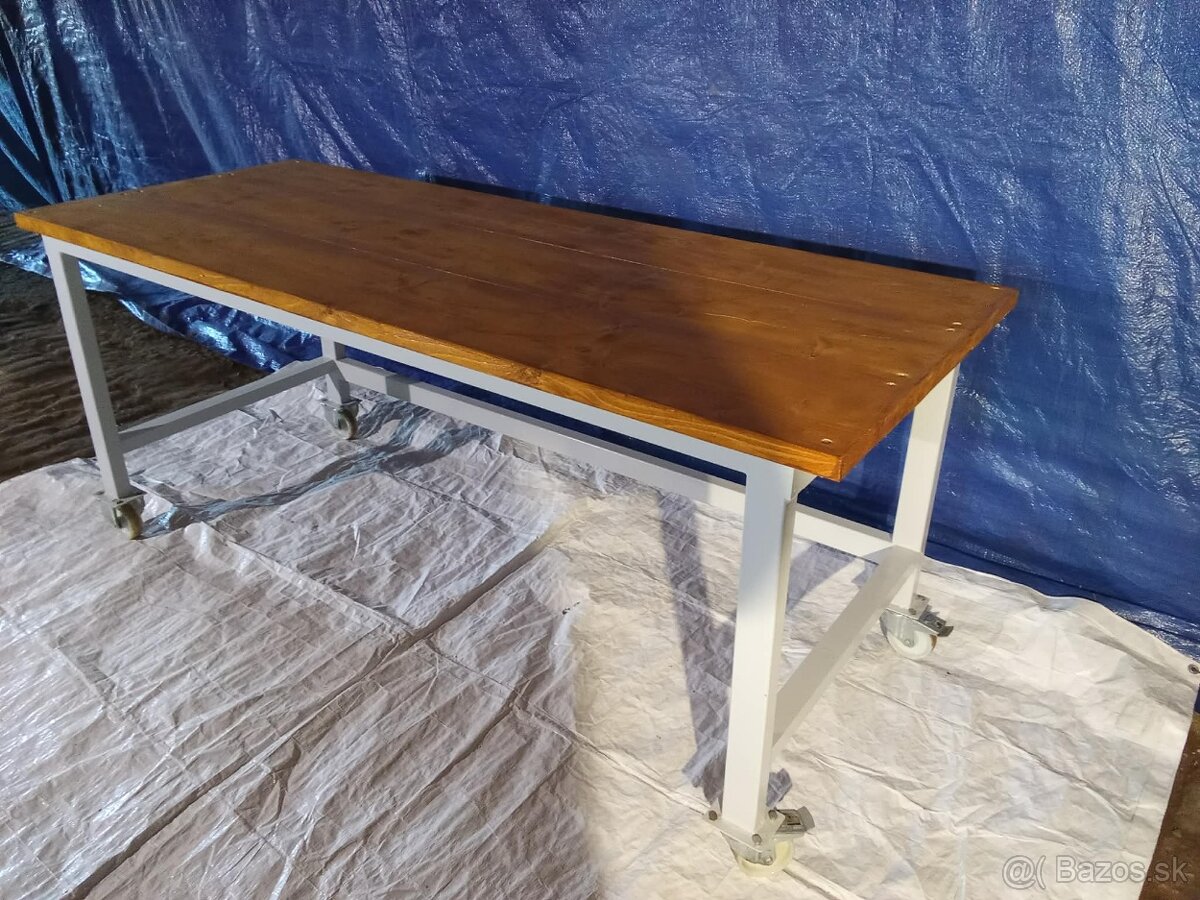 Pracovný stôl / ponk - 2