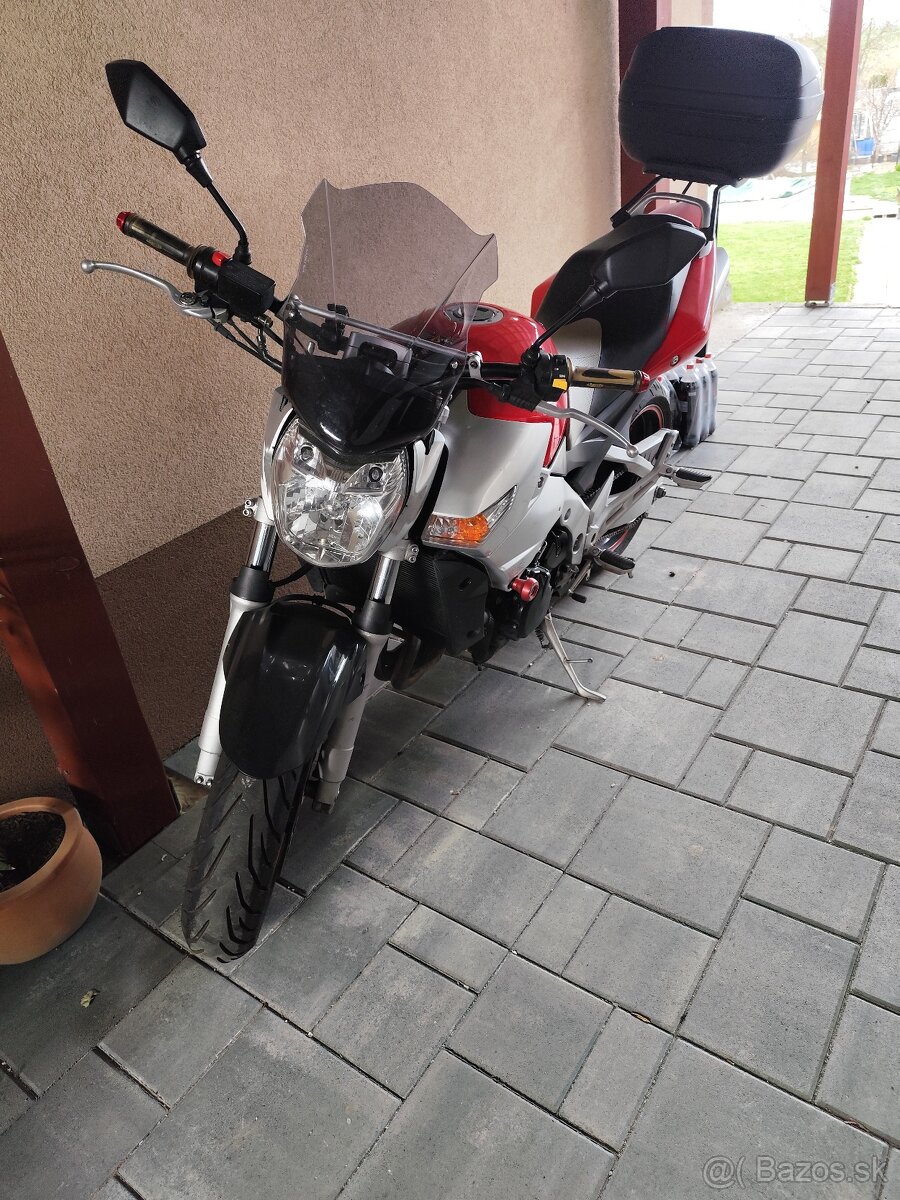Predám Suzuki GSR 600 - 2