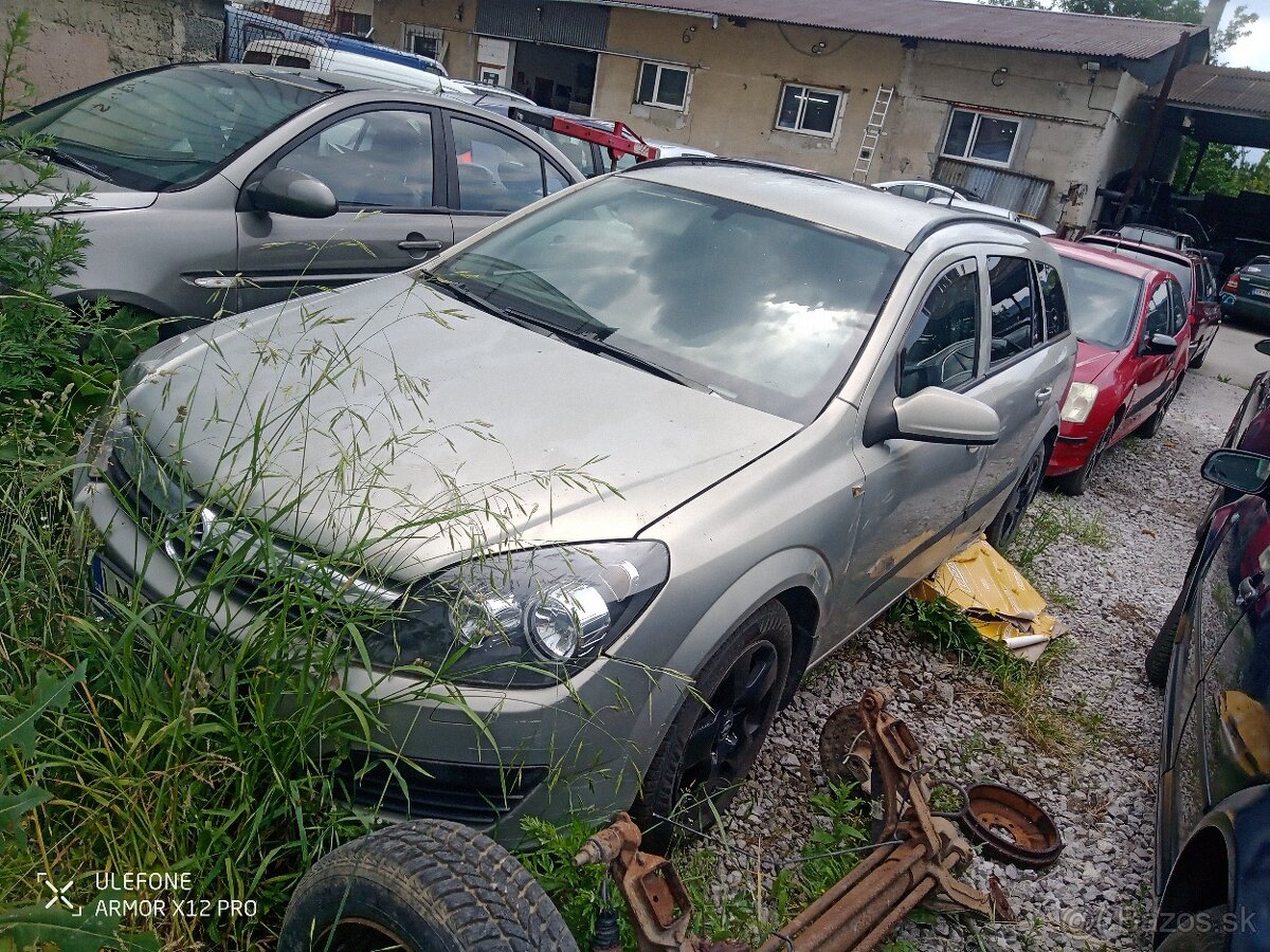 Rozpredám opel Astra H 1.9 cdti - 2