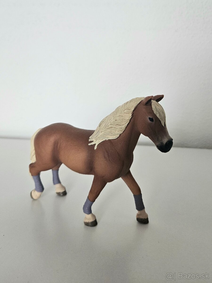 Schleich jazdkyňa na koni - 2