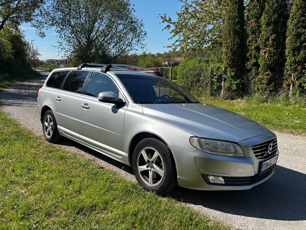 Volvo V70 T5 - 2