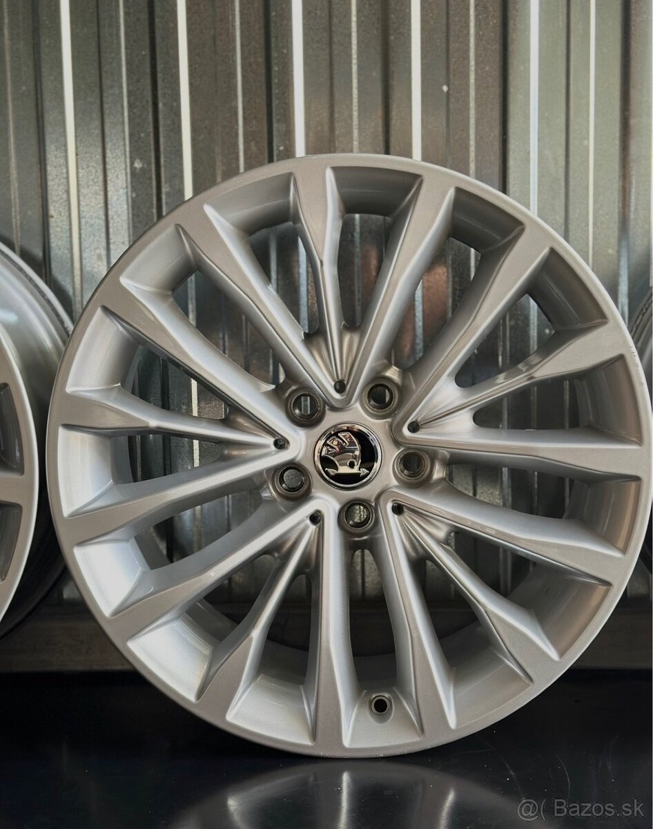 #18 Elektróny originál Škoda 5x112 r18 - 2