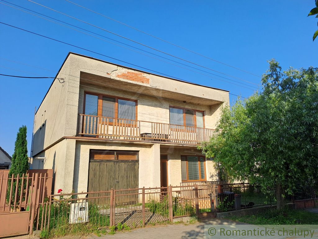 Rodinný 5-izbový dom v kľudnej časti obce Dvorníky - 2