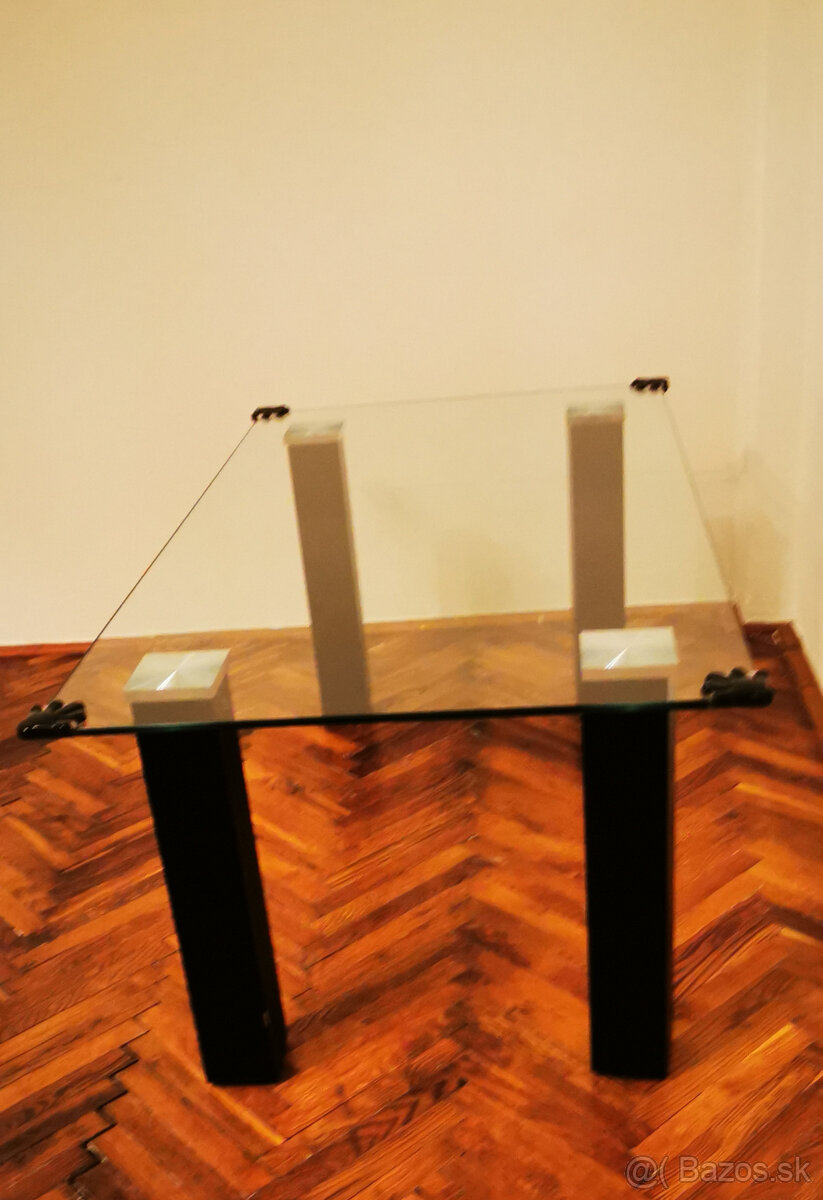 Predám konferenčný stolík so sklom - 2