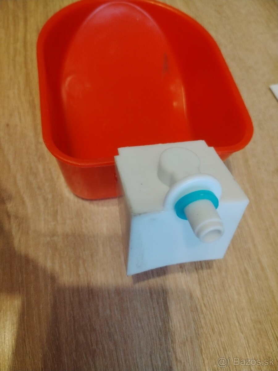 Napajacky pre hydinu - 2