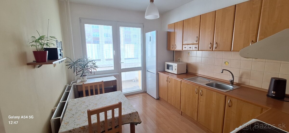 3-izbovy byt 72m2 2.poschodie Chalúpkova - 2