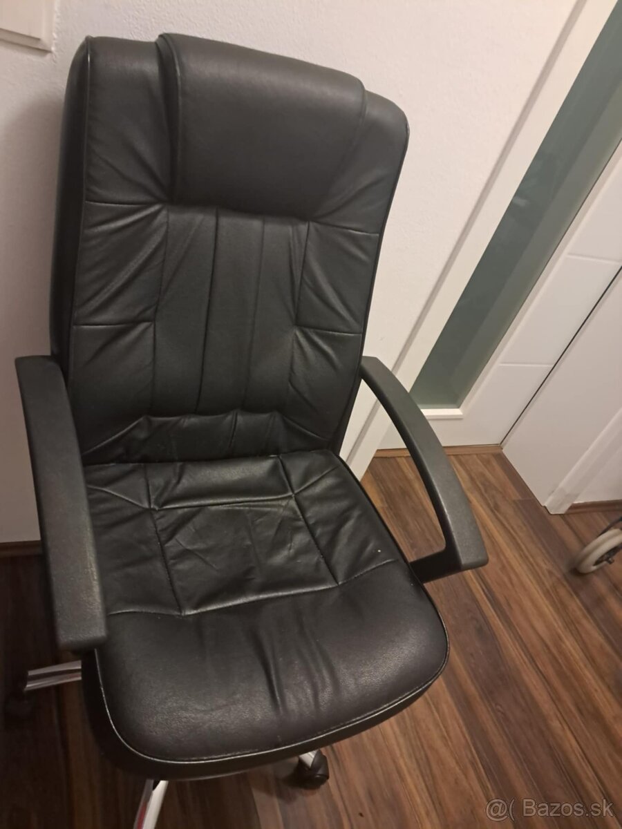 Veľmi pohodlná kozenna stolicka k Pc - 2
