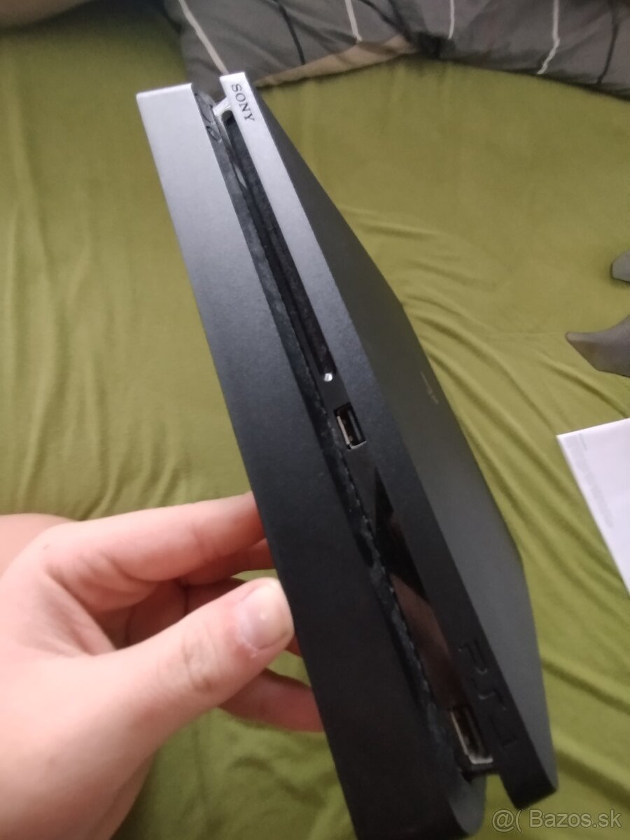 Predám playstation 4 s hrami - 2