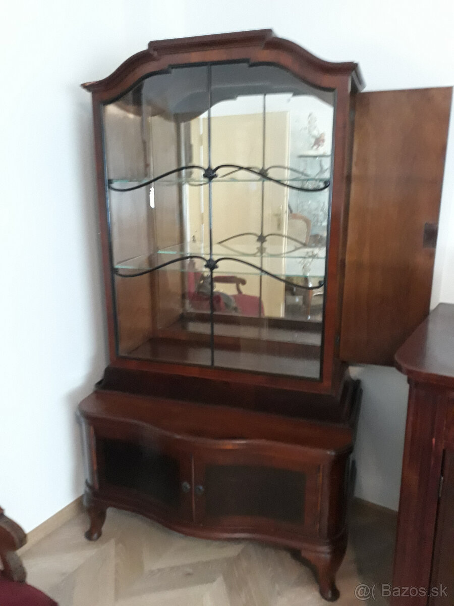 ROZNY NABYTOK PODAHOVE HODINY - 2