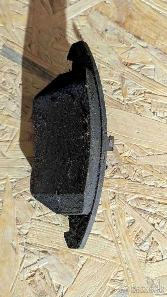 Peugeot 307 brzdy (predne kotuce+platnicky) - 2