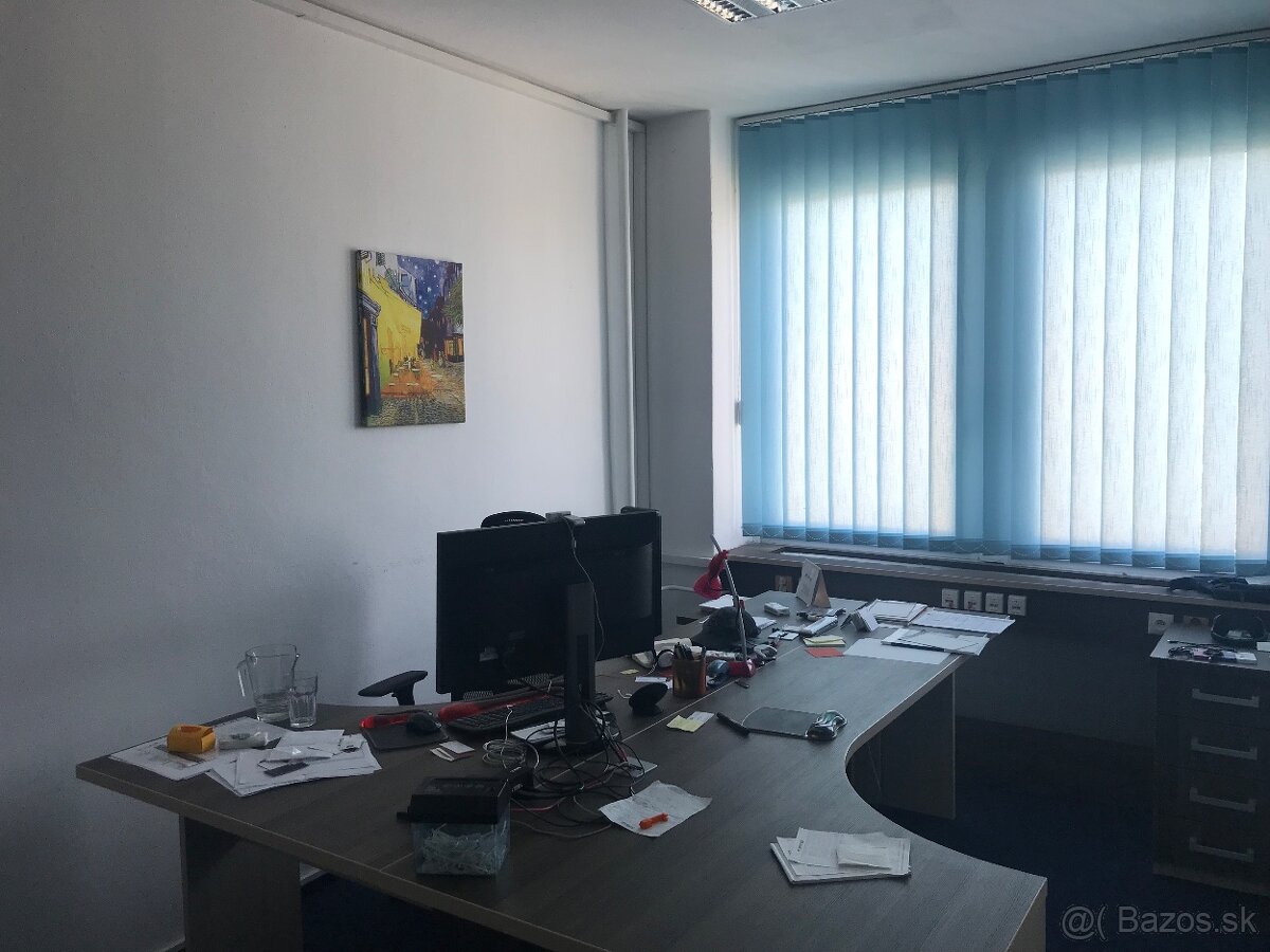 Kancelárske priestory v širšom centre s parkovaním - 2