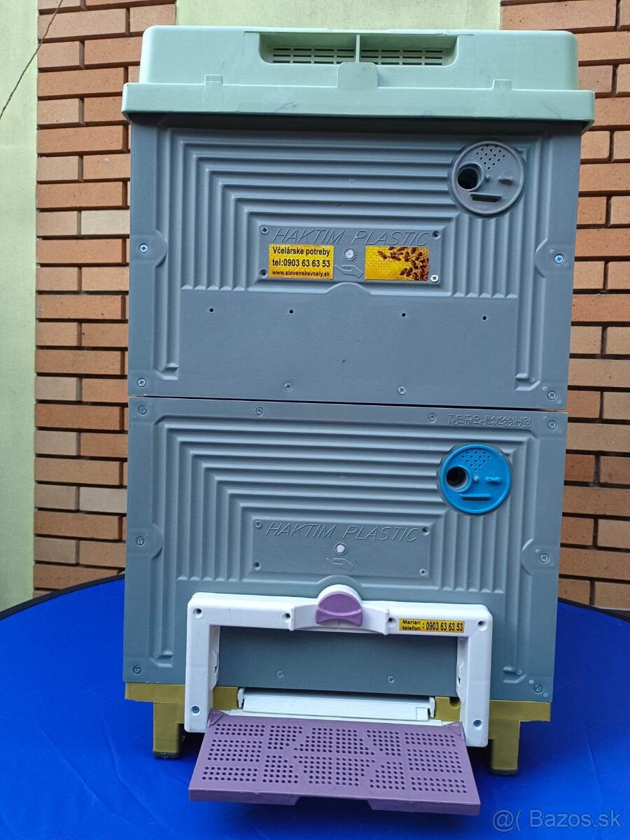 Predám plastový úľ dvojnástavký B10 - 2