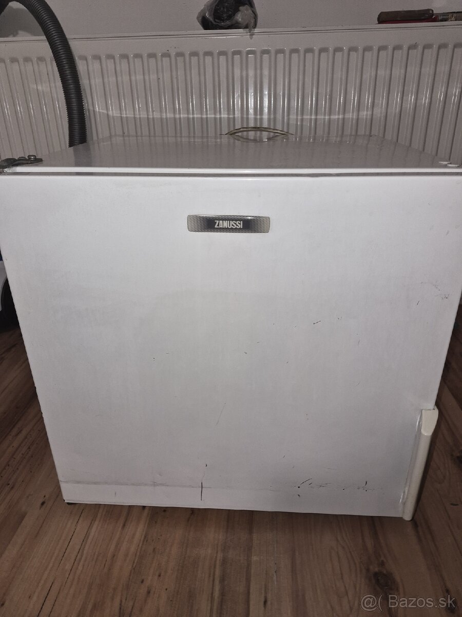 Predám chladničku Zanussi - 2