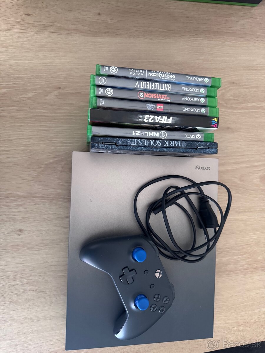Xbox one X 1TB HDD + 8 hier - 2