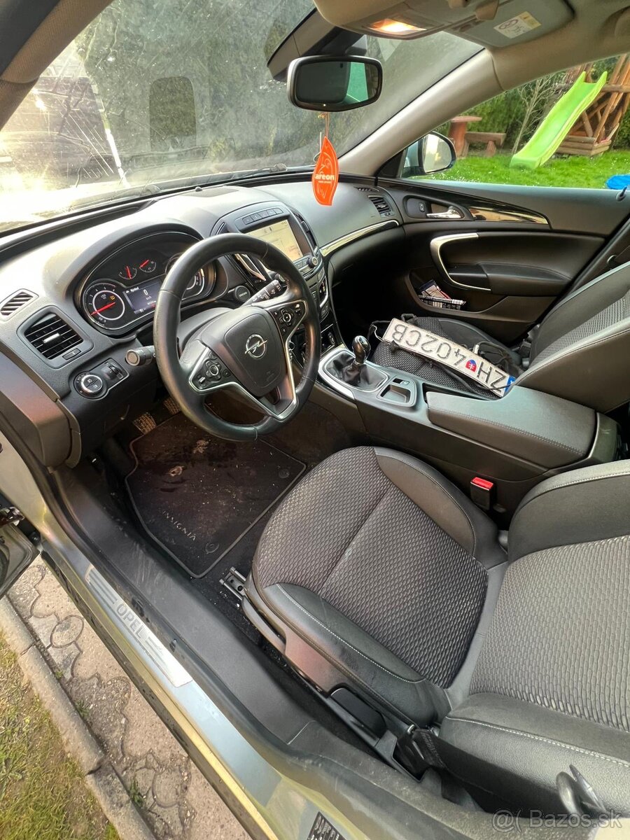 Opel Insignia 2.0 CDTI (2016) – Havarované - 2
