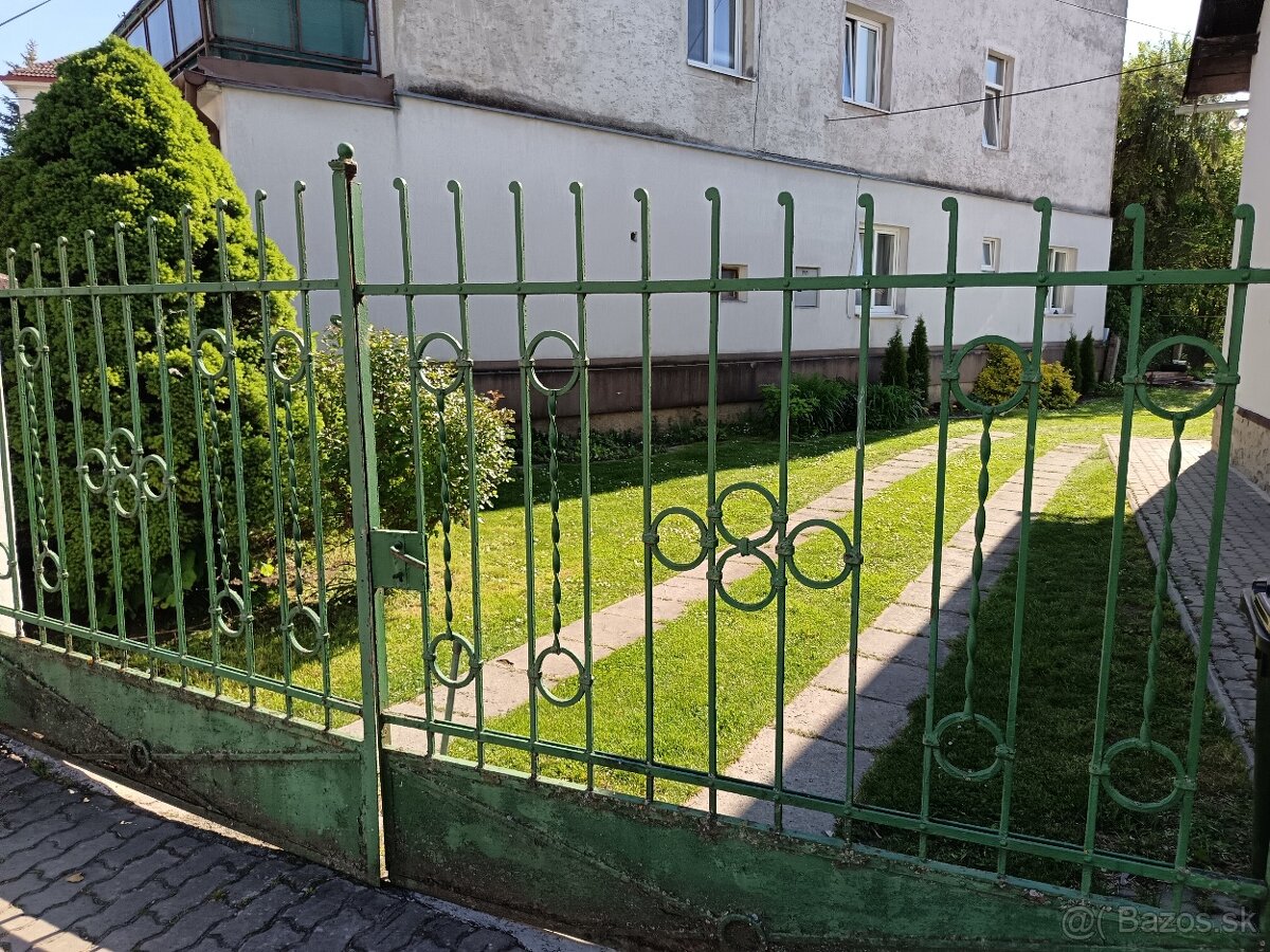 Plot a brána - 2