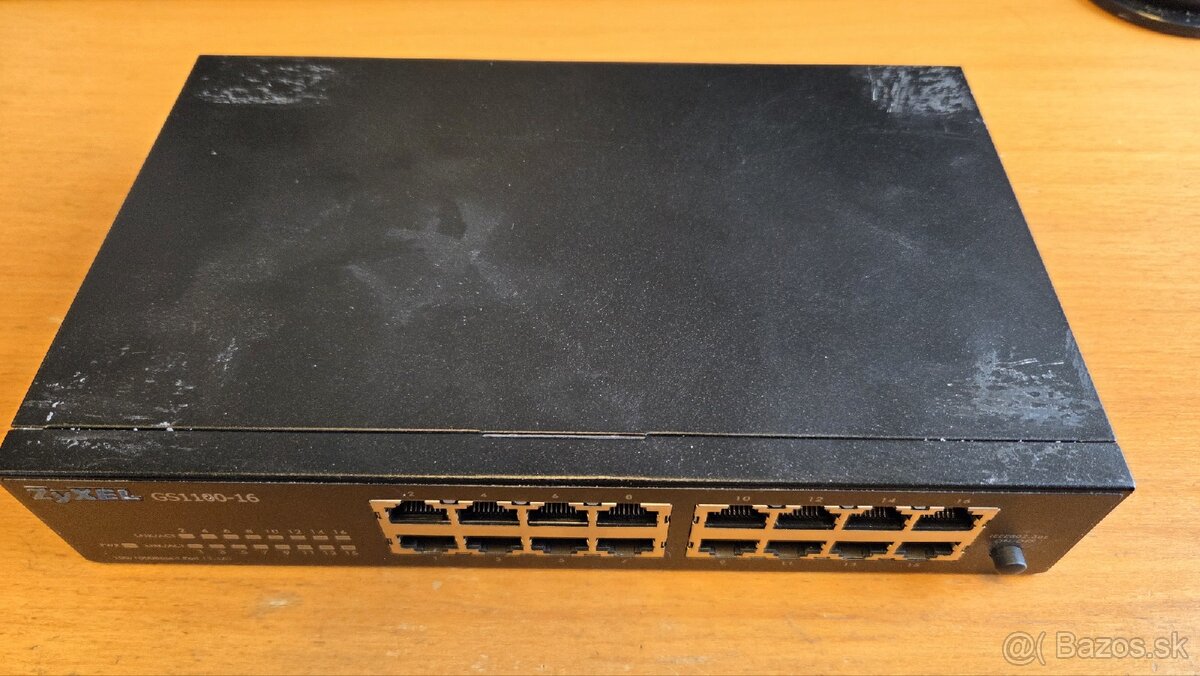 Switch ZyXEL GS1100-16, 16-port 10/100/1000Mbps Gigabit - 2