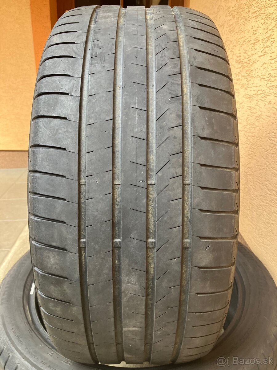 Letné BRIDGESTONE 285/40/21 - 2