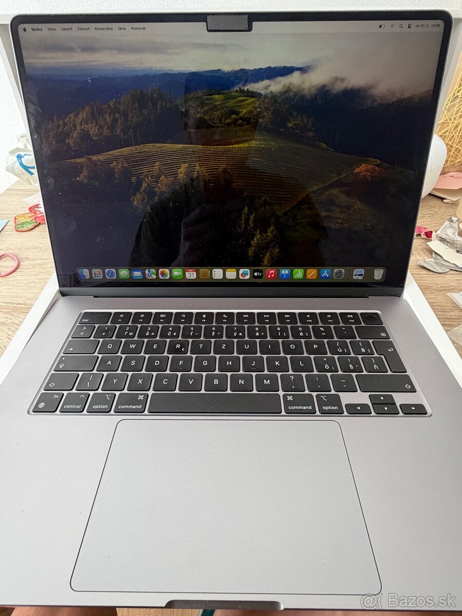 MacBook 15 M2 - 2