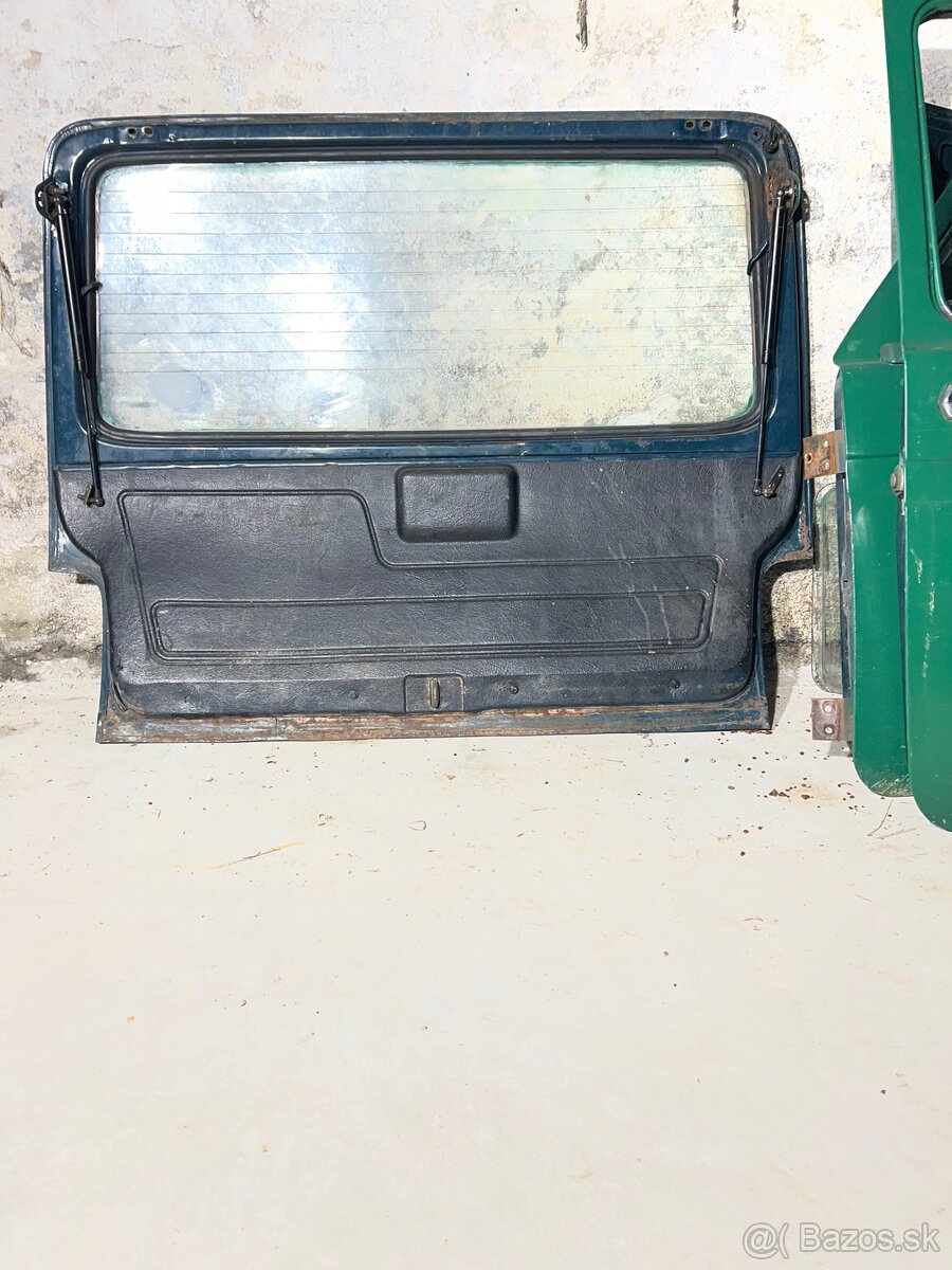 dvere lada nive - 2