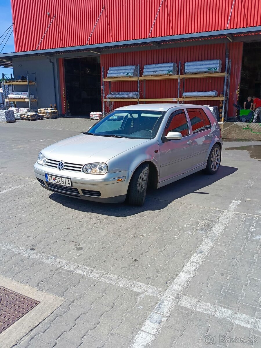 Golf 4 - 2