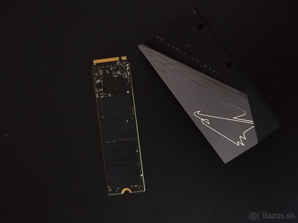 Crucial P2 2TB NVMe - 2