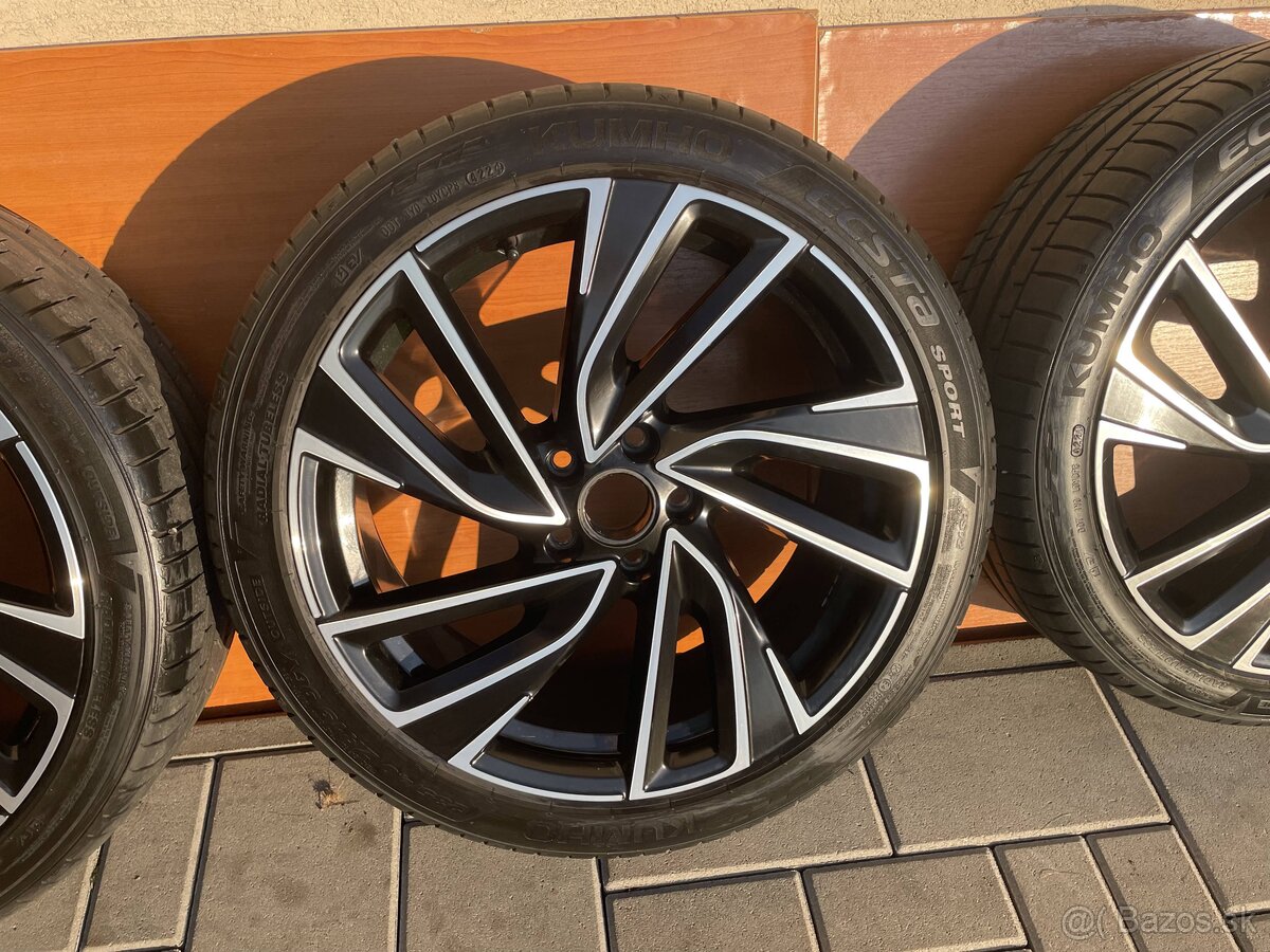 ADELEIDE VERITATE NOVÝ model orig.skoda Superb3V 5x112 8j - 2