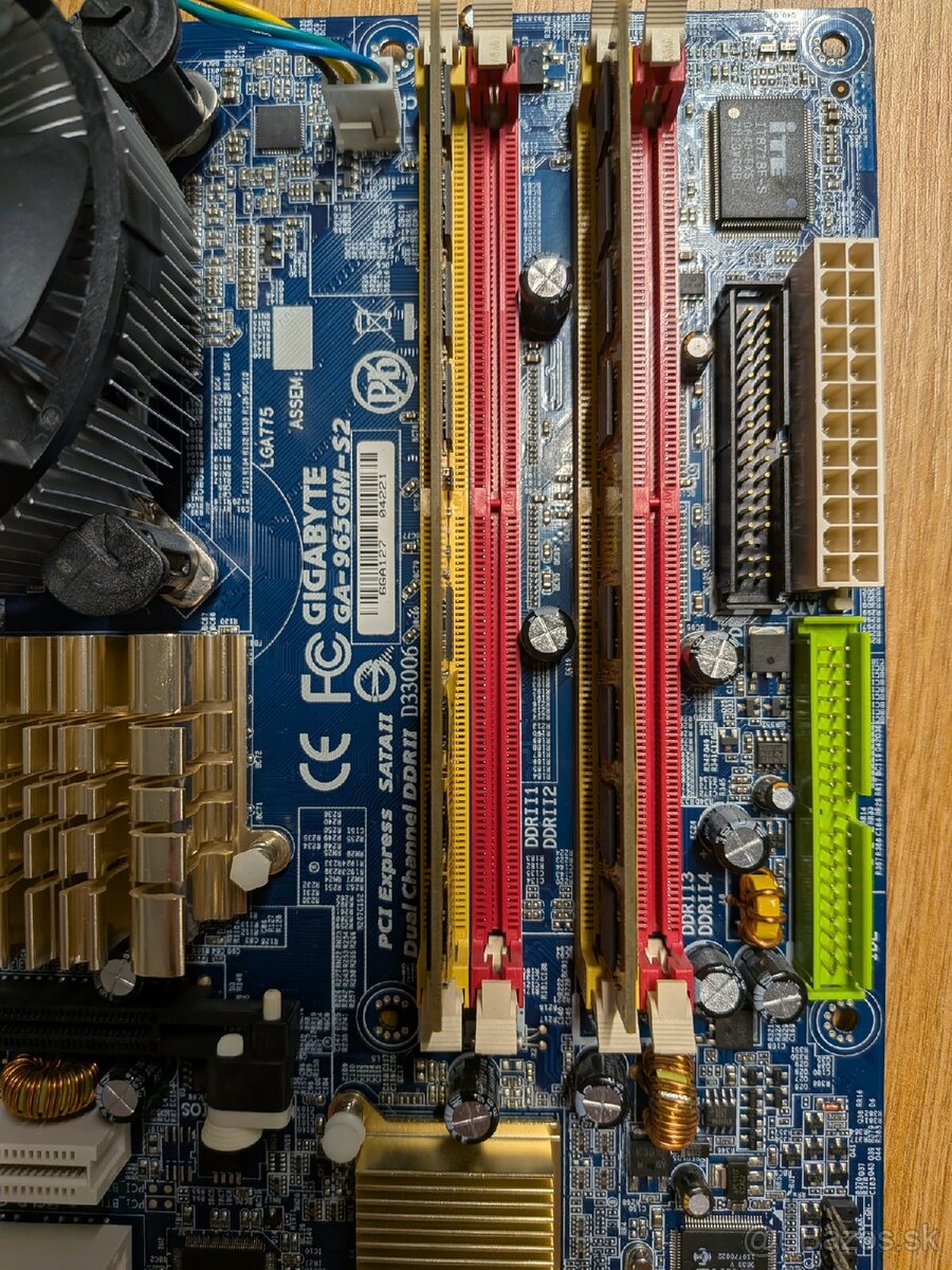 Intel Core 2 Duo · Socket 775 · 2GB ram - 2