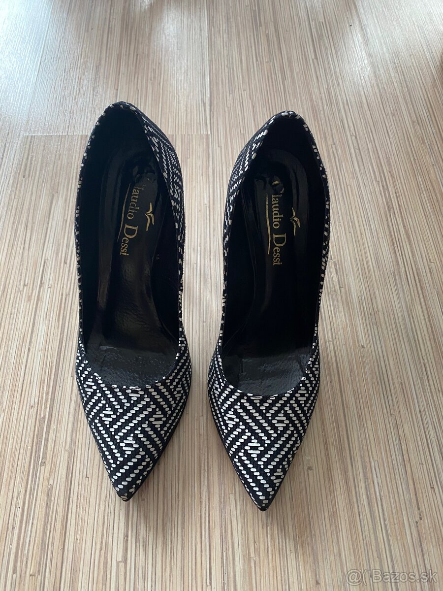 Čiernobiele lodičky - 2