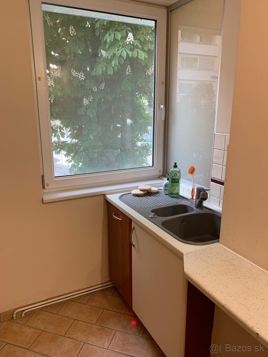 2izbový byt Hraničná ul. na prenájom - 2