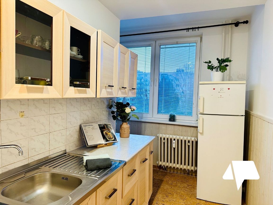 Prenájom 2 izbový byt Chrenová - top lokalita - 2