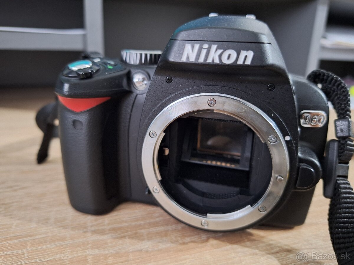 Predam NIKON D60 fotoaparát - 2