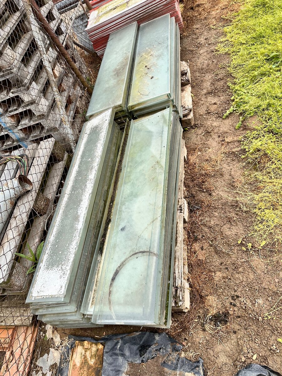 Predám sklenené U profily - 2