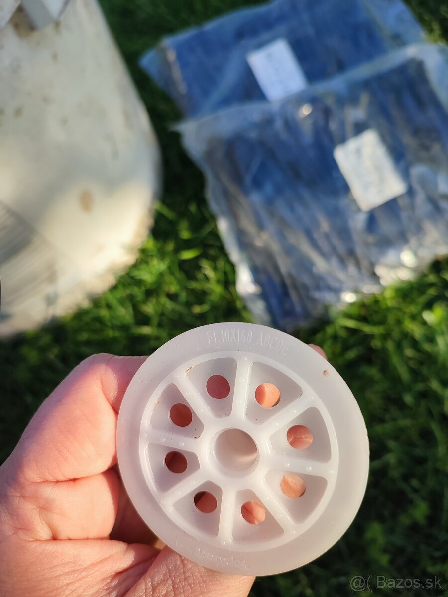 Fasádna tanierová hmoždinka 140, 260 - 2