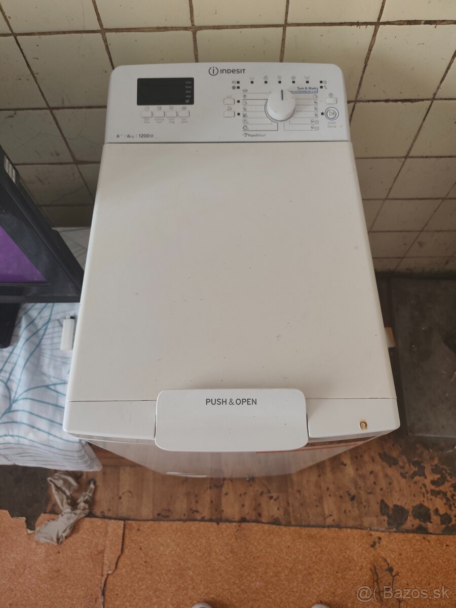 INDESIT - 2