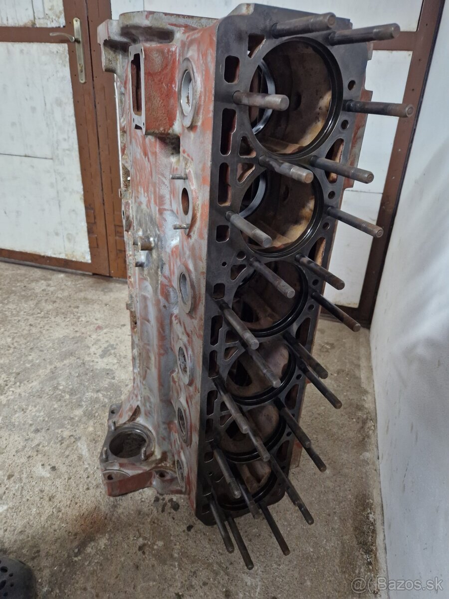 Blok motoru zetor crystal - 2