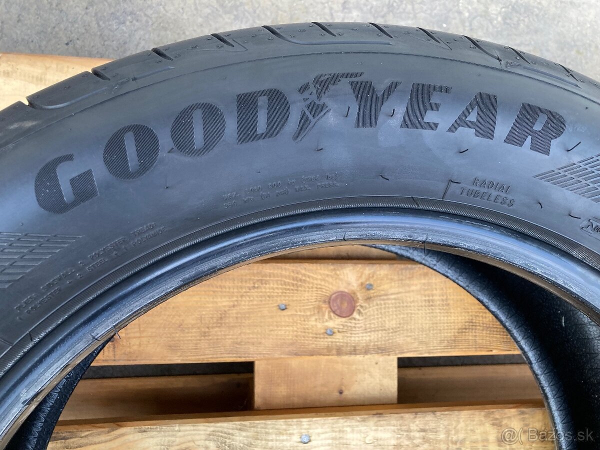 Goodyear 235/55 R18 letné pneumatiky - 2