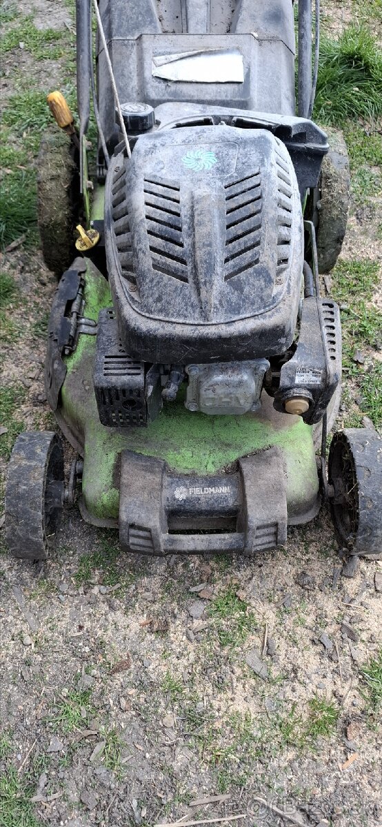 Benzínová kosačka a benzínový krovinorez - 2