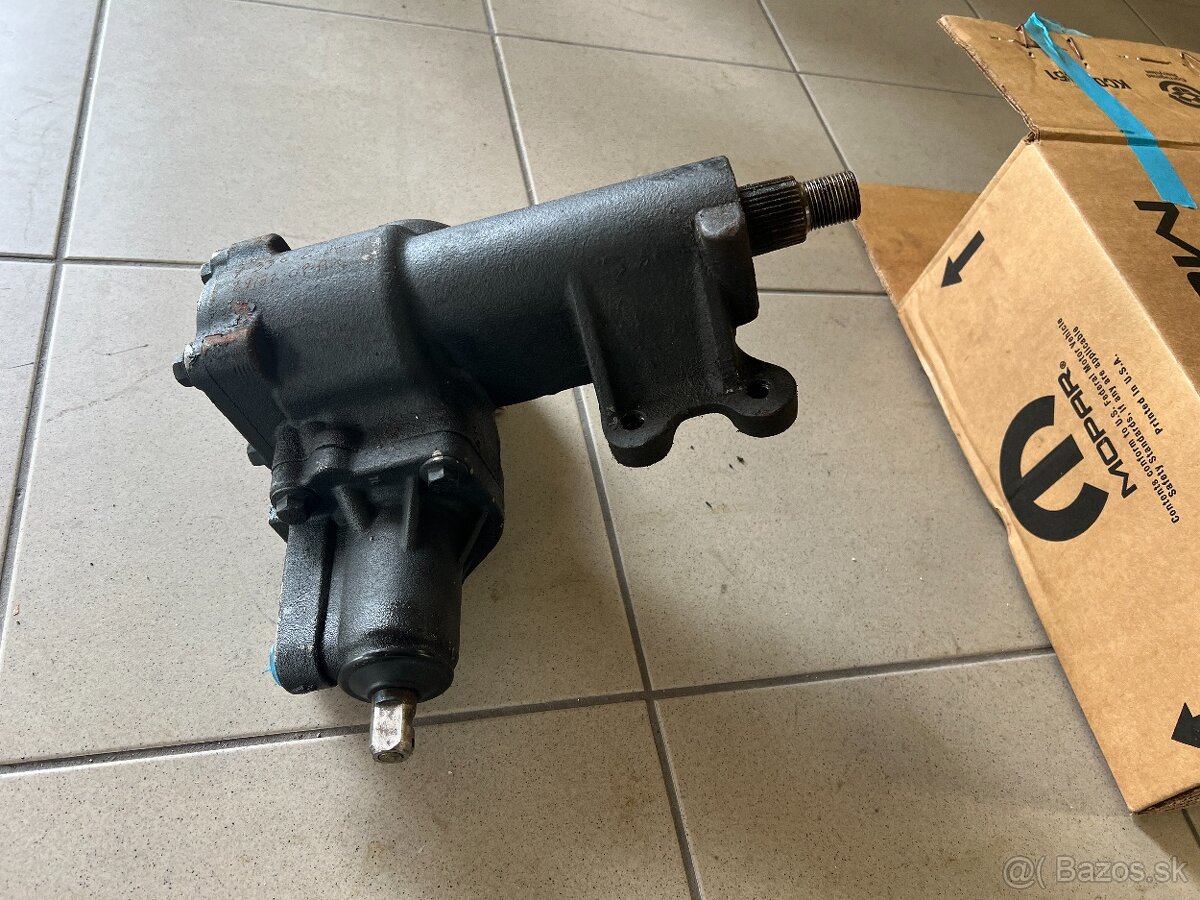 Predam domcek riadenia Jeep Wrangler JK