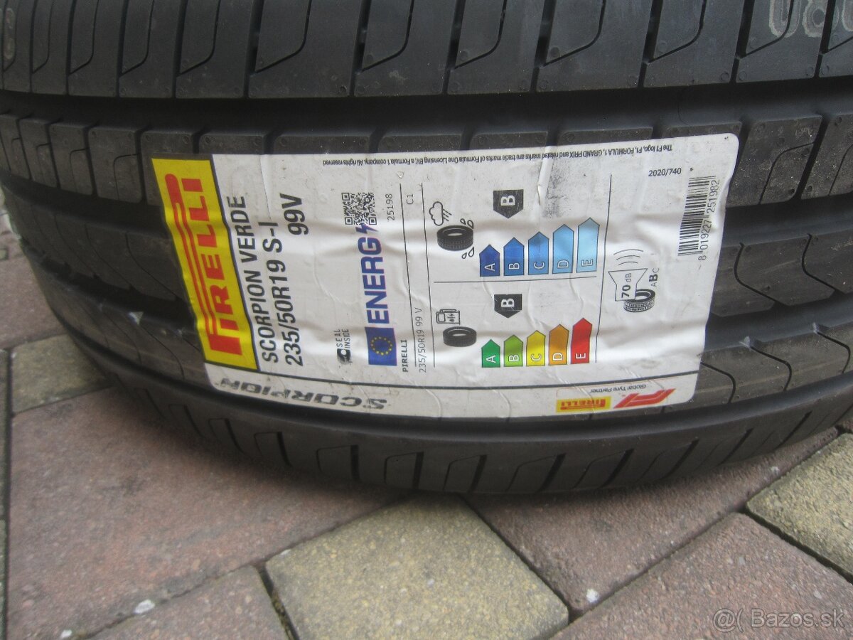 235/50R19 99V Letne pneu Prirelli Scorpion Verde samozalepov - 2