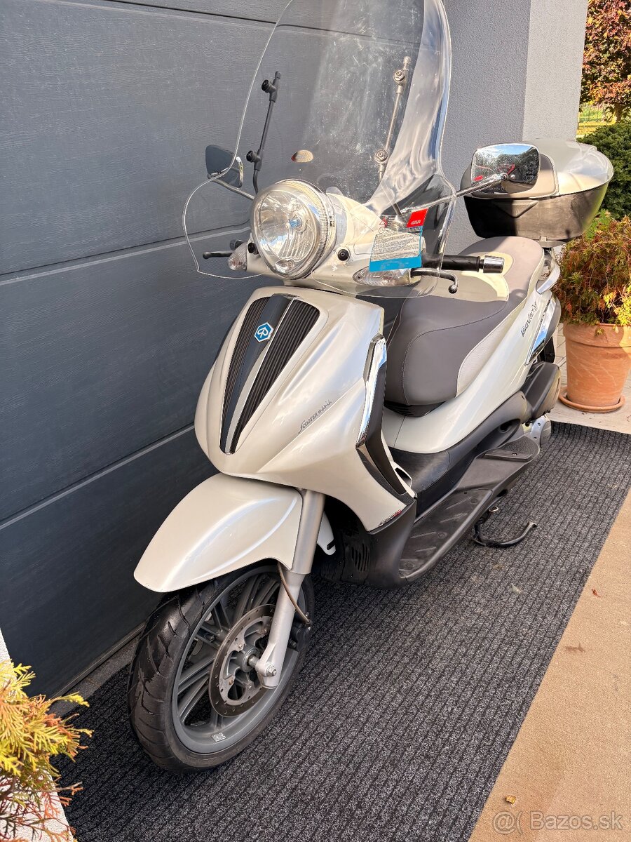 Piaggio Beverly 300i Tourer - 2