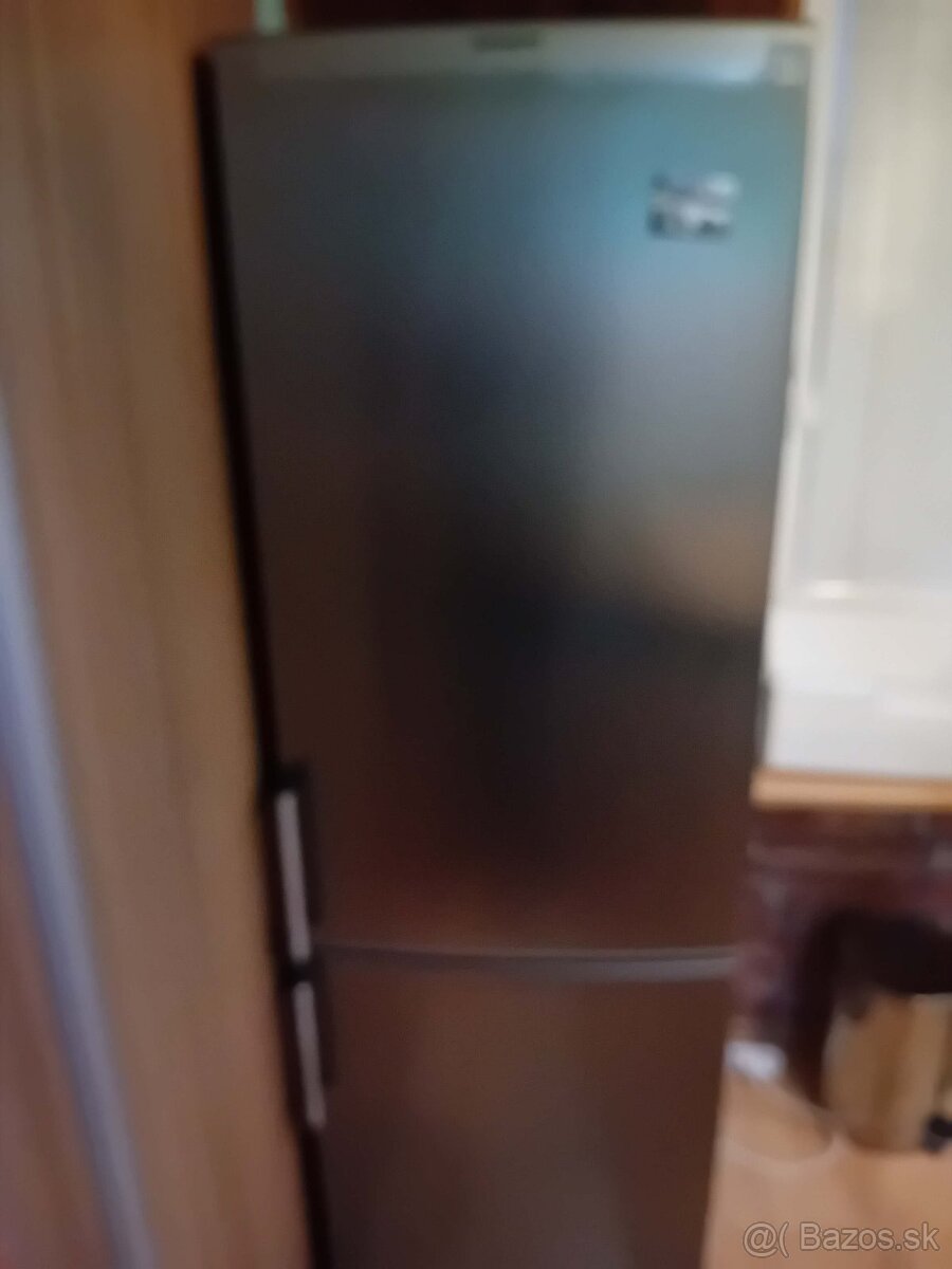 Chladnička s mrazničkou Siemens..top cena - 2