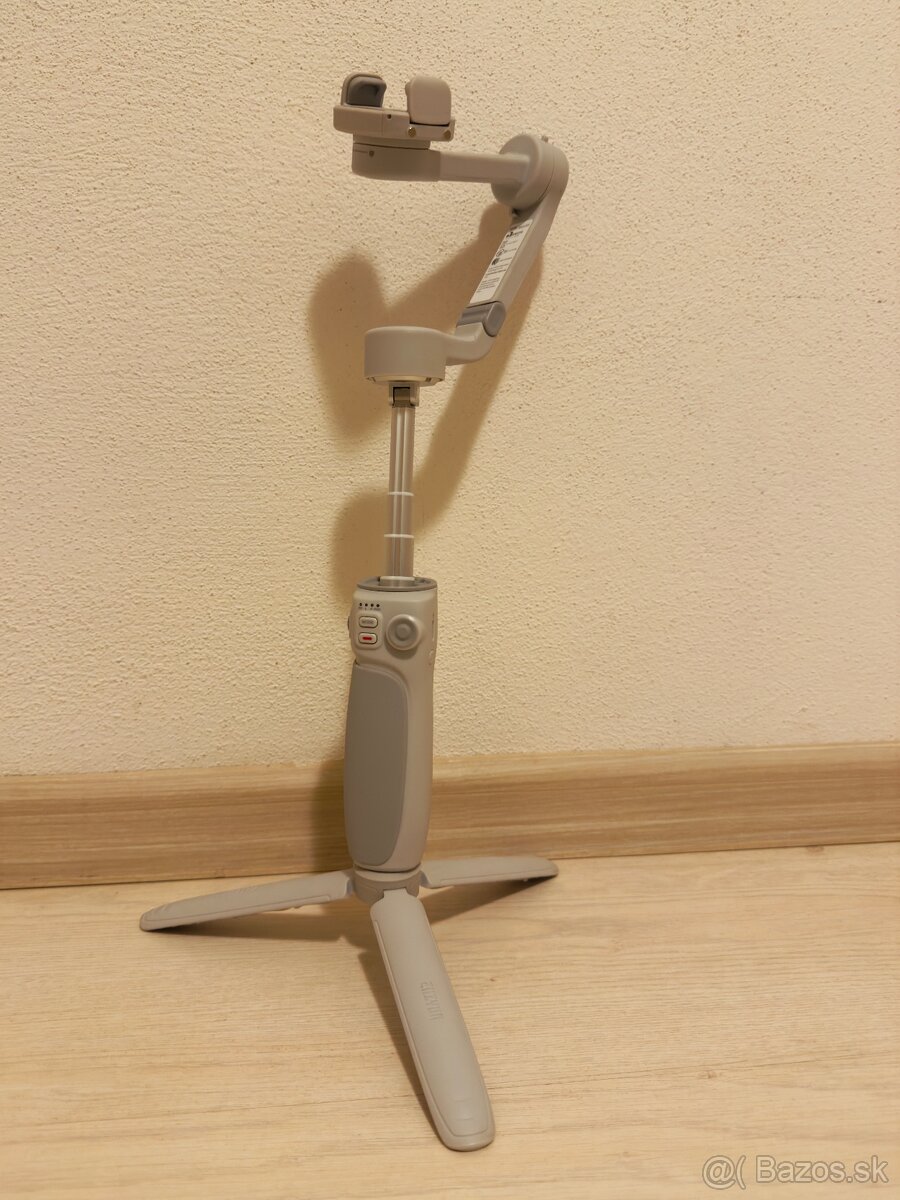 Zhiyun Smooth Q4 - 2