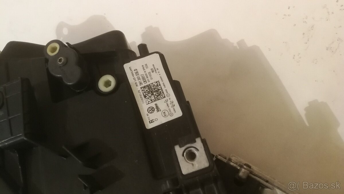 predne svetla vw golf 8 - 2