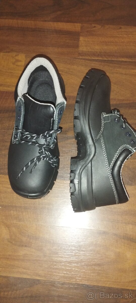 Pracovné topánky UVEX - 2