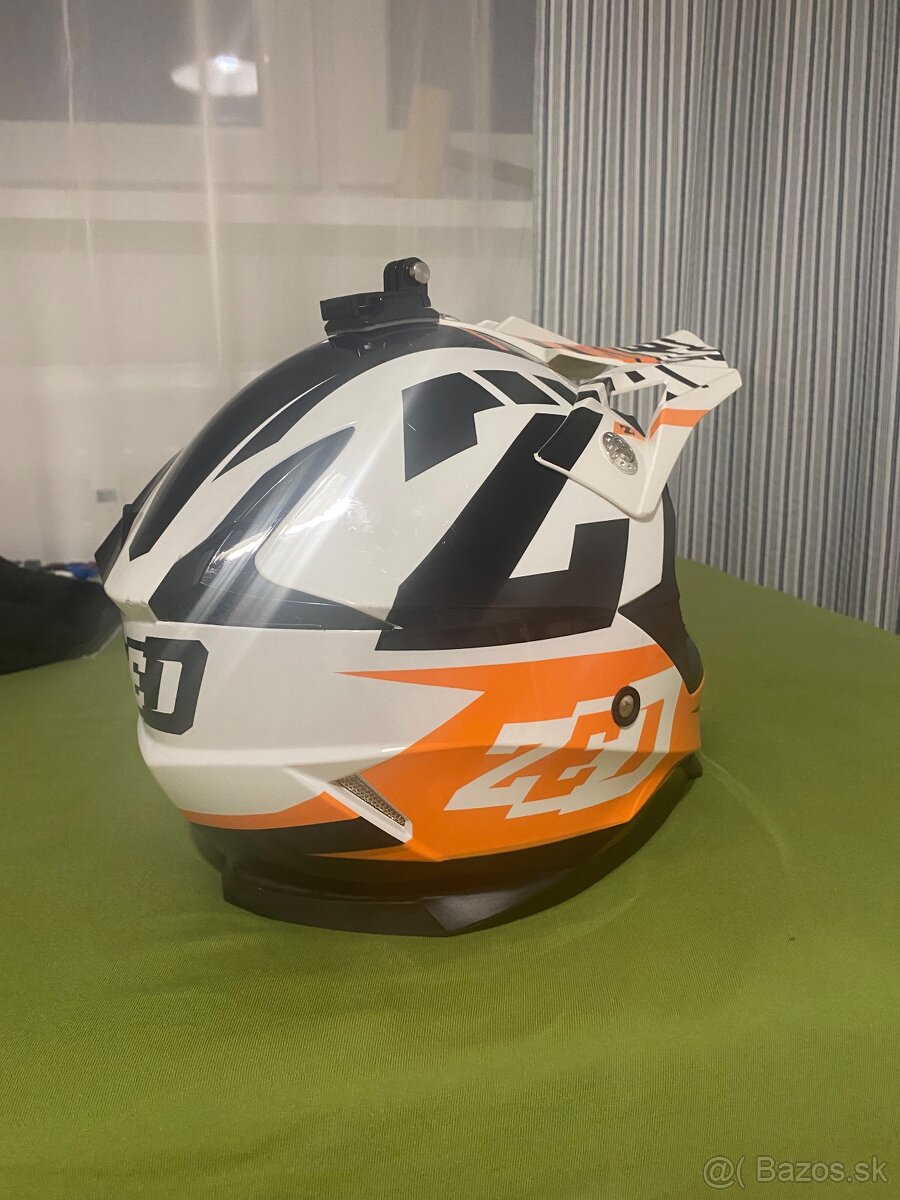 Predám motokrosovú detskú prilbu ZED - 2