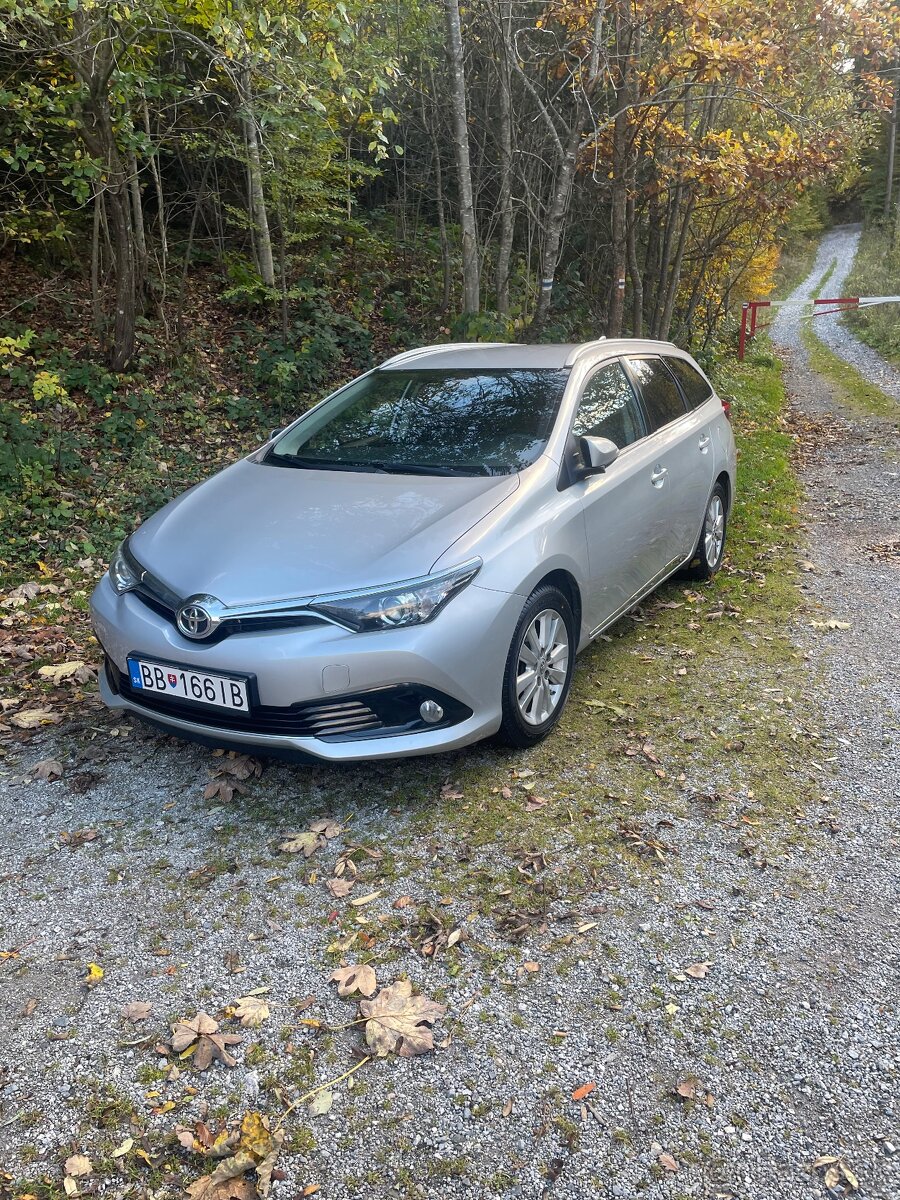 Toyota auris 1.2 turbo - 2