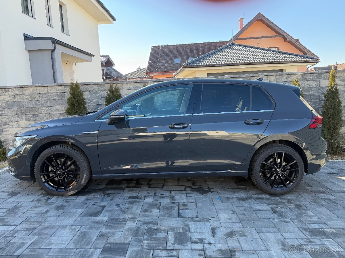 VW Golf VIII 1.5 TSI 96kw Style Hatchback - 2