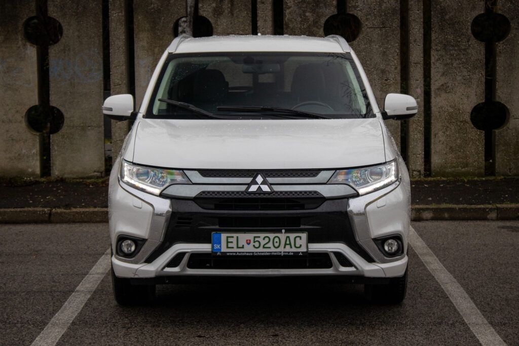Mitsubishi Outlander 2.4l PHEV CVT - 2