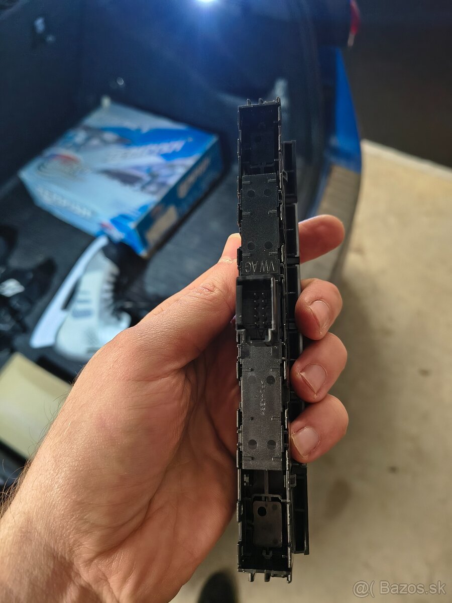 Panel spinacov tlacidla skoda rapid - 2